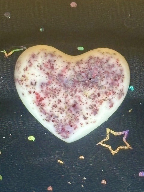 Spellmelts 100% Natural and scent free.